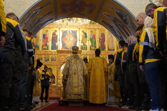 В вахтовом поселке «Павлик» освятили храм святителя Николая Чудотворца